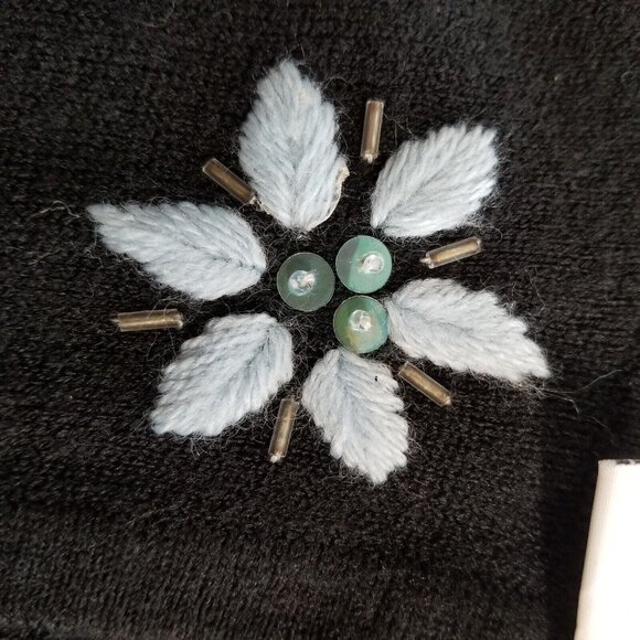 Sag Harbor Womens Sweater S Vintage Knit Black Embroidered Flowers Twofer Sequin - Picture 8 of 15